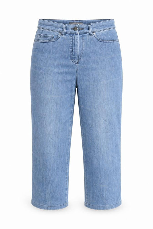 Front view of GARDEUR women’s blue denim capri jeans, size UK 30, in, 25-inch leg