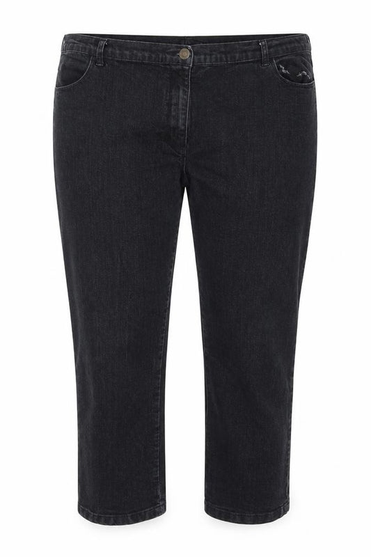 Front view of women’s black capri jeans, size UK 44, in, 24-inch leg