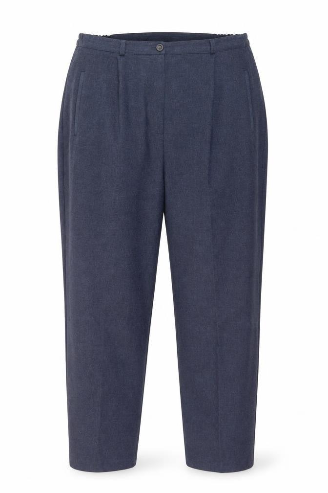 Front view of Classics women’s blue trousers, size UK 18, 27-inch leg