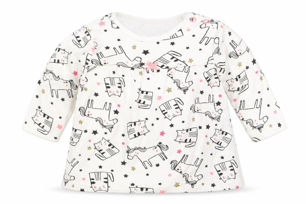 Front view of Primark girls’ black geometric basic t-shirt, size 3-6, months