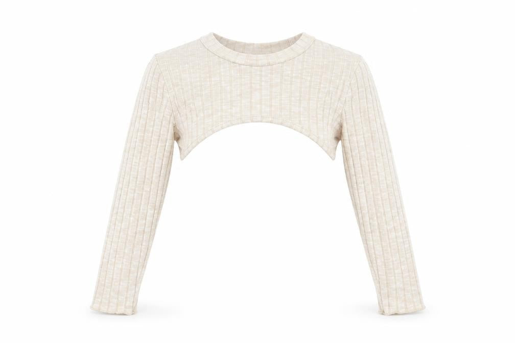 Front view of Primark girls’ beige basic t-shirt, size 7-8, years