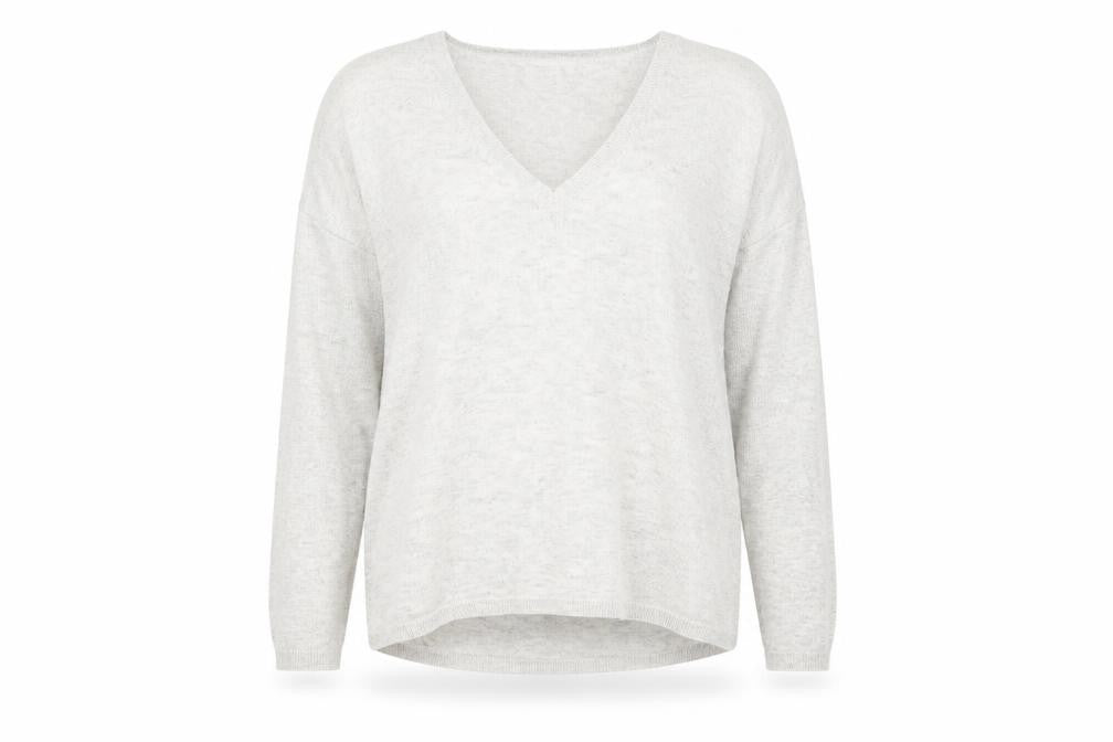 Front view of H&M women’s white jumper, size XS