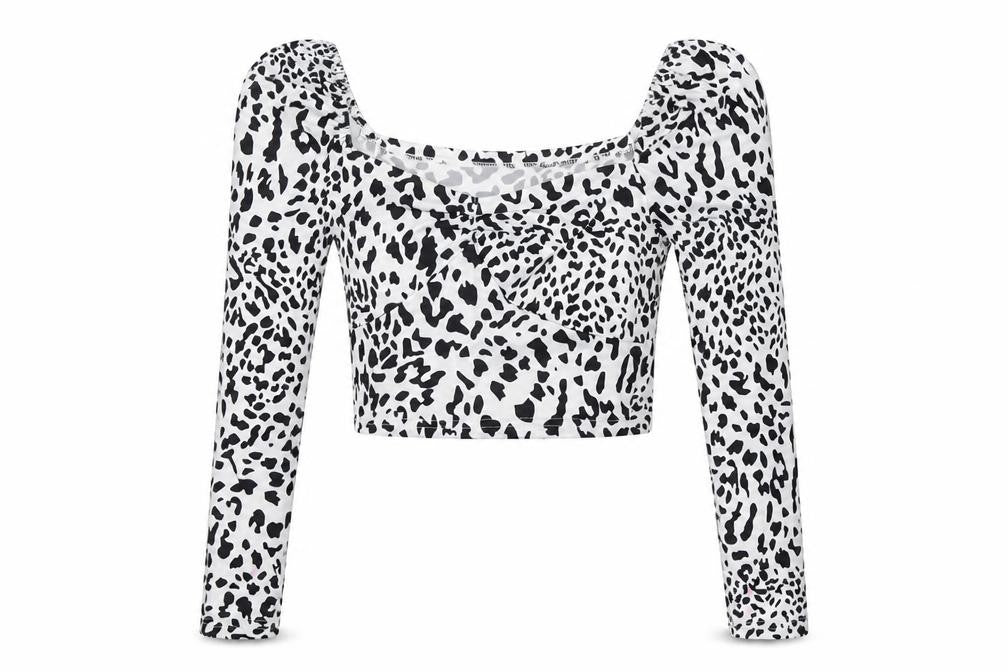 Front view of Preworn women’s white animal print jersey basic t-shirt, size S