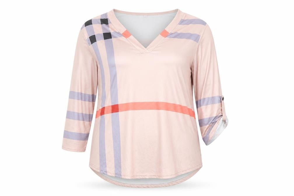 Front view of Preworn women’s pink geometric basic t-shirt, size 2XL
