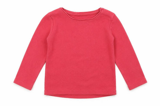 Front view of F&F girls’ pink basic t-shirt, size 9-12, months