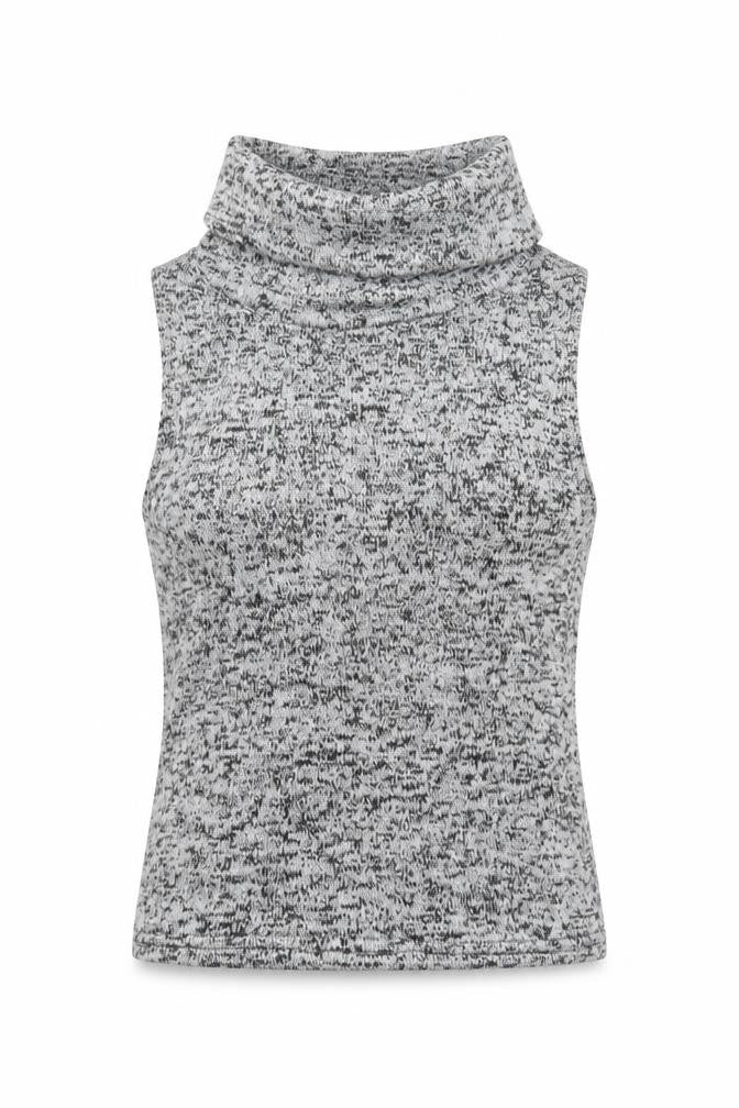 Front view of New Look women’s grey jumper, size S