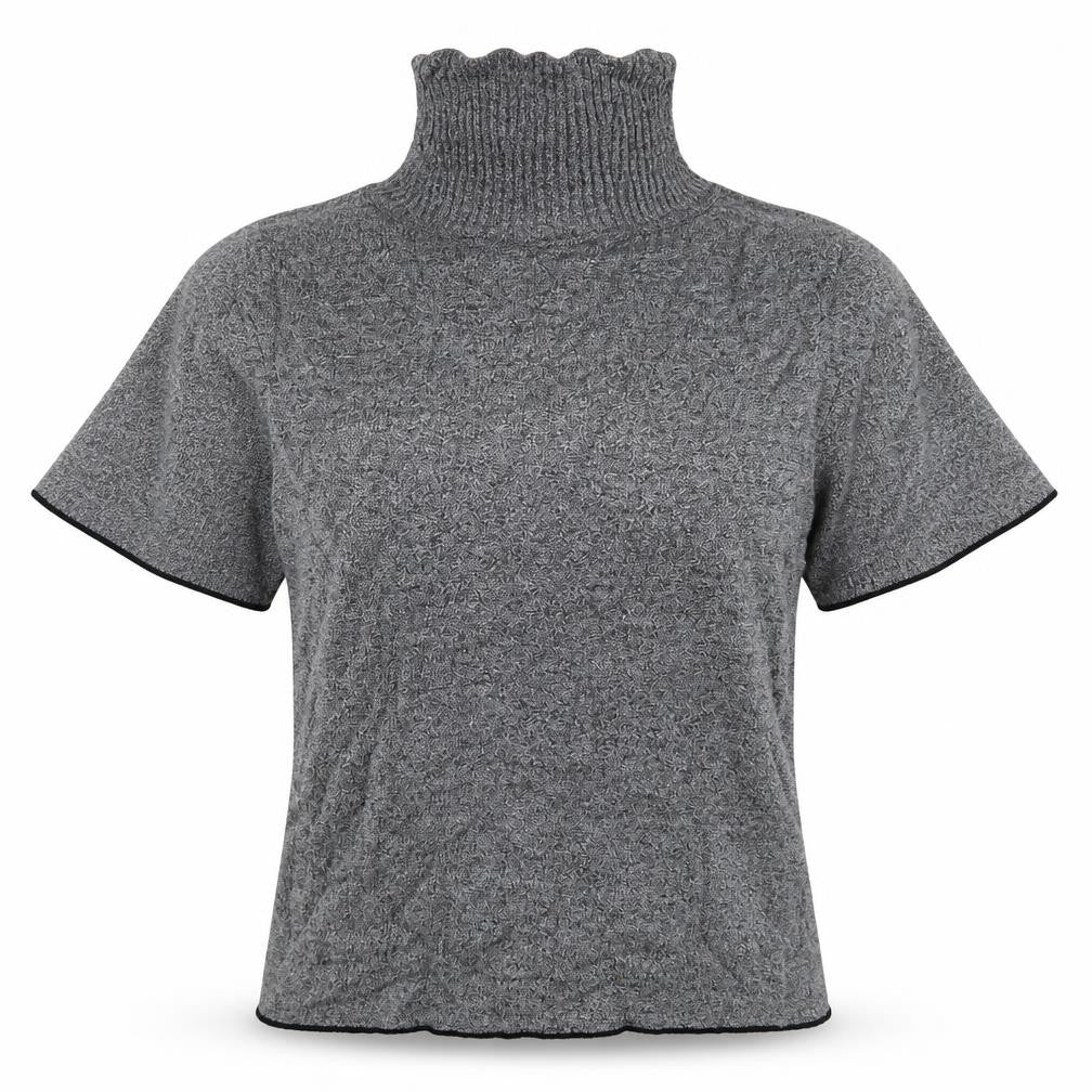 Front view of Preworn women’s grey basic t-shirt, size M