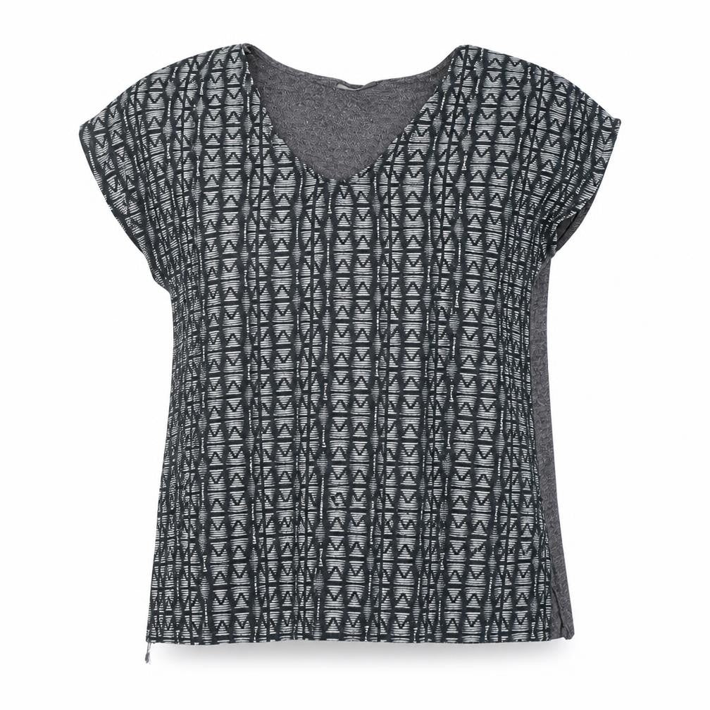 Front view of Yessica women’s grey geometric basic t-shirt, size S