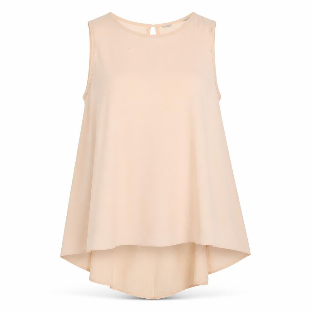 Front view of Dorothy Perkins women’s pink basic t-shirt, size UK 12
