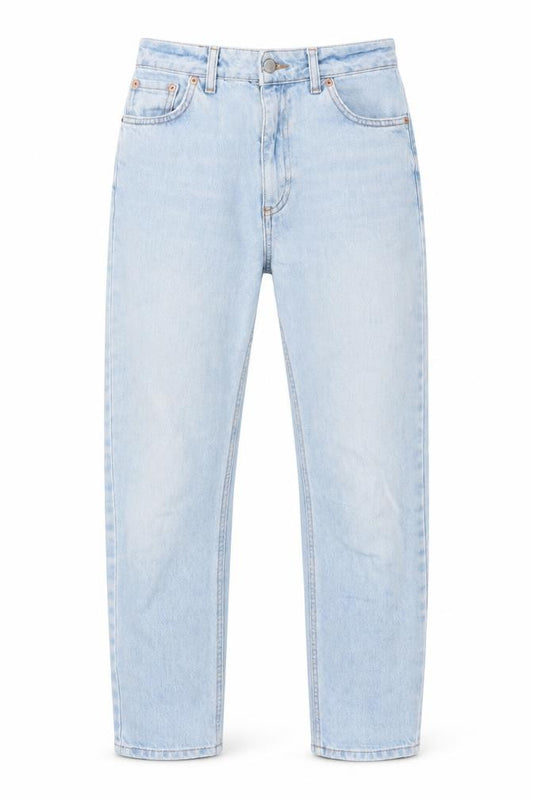 Front view of Topshop women’s blue mom jeans, size UK 26, in, 26-inch leg