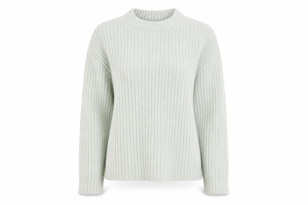 Front view of New Look women’s green jumper, size UK 12