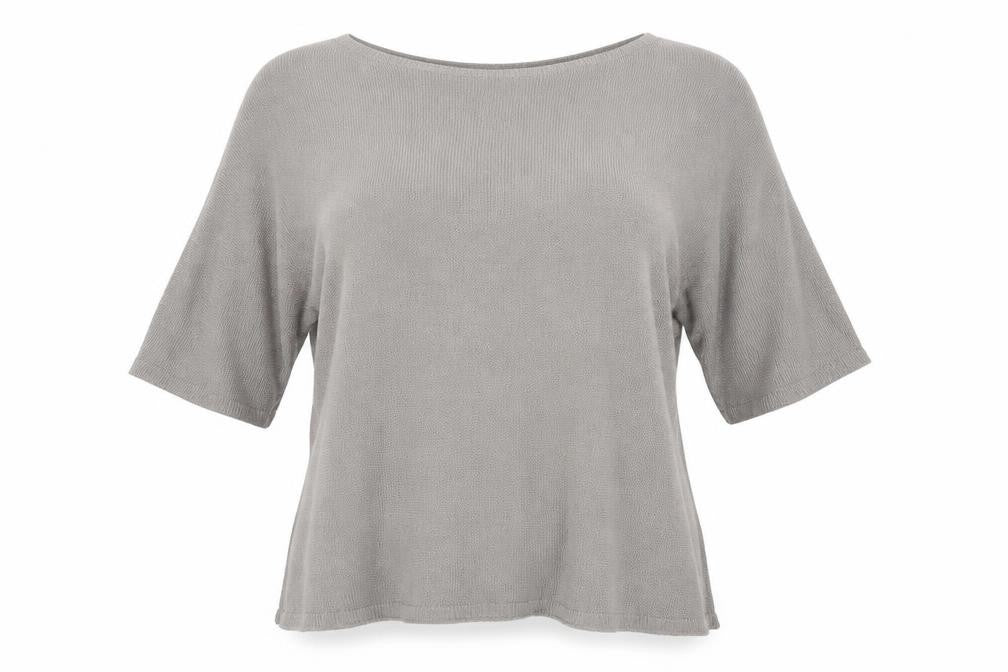 Front view of Preworn women’s grey basic t-shirt, size L