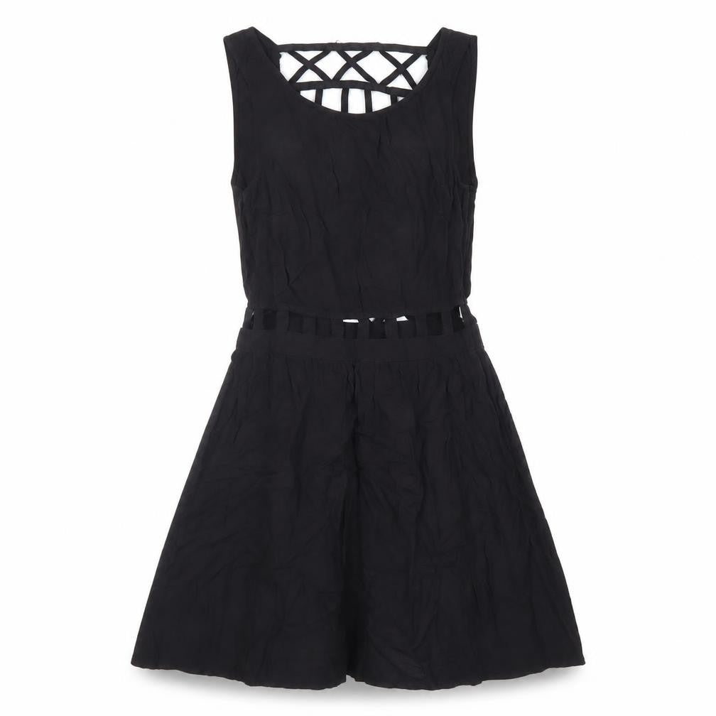 Front view of H&M women’s black a-line, size UK 8