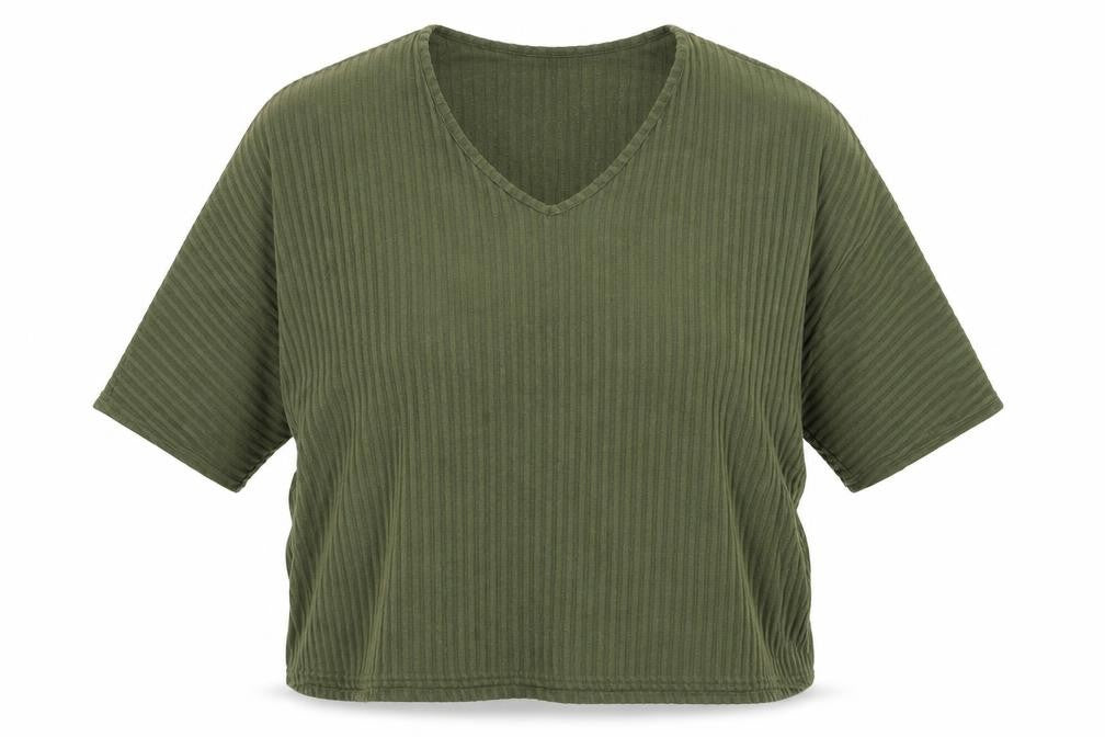 Front view of New Look women’s green pullover sweatshirt, size M