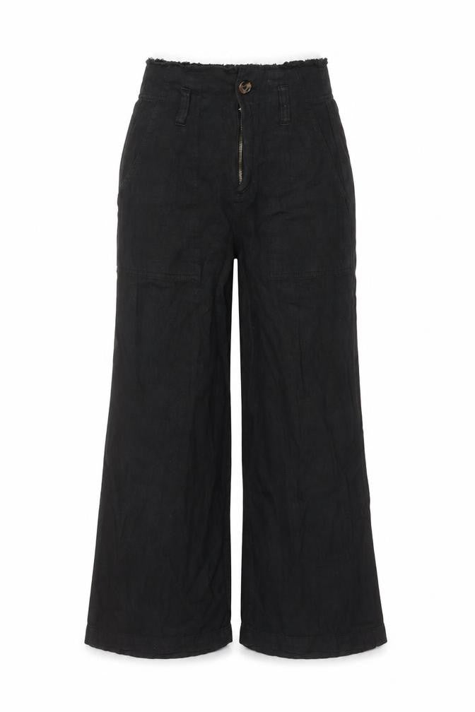 Front view of Topshop women’s black trousers, size UK 6, 22-inch leg