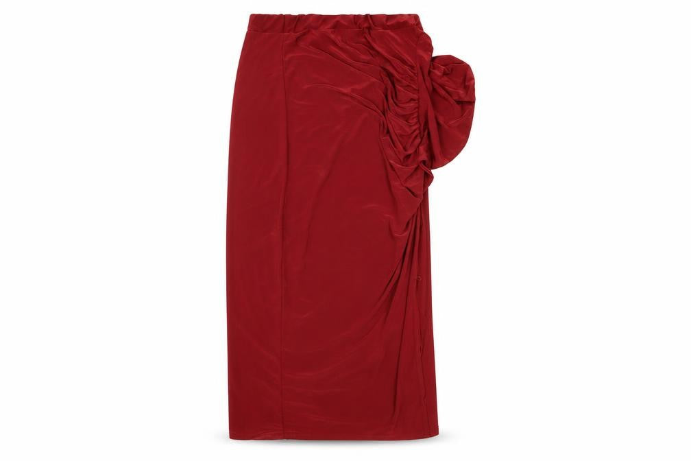 Front view of Boohoo women’s red polyester a-line skirt, size UK 10
