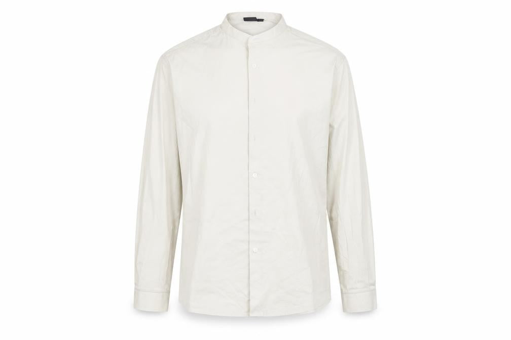 Front view of ASOS women’s green cotton basic button-up, size L, collared