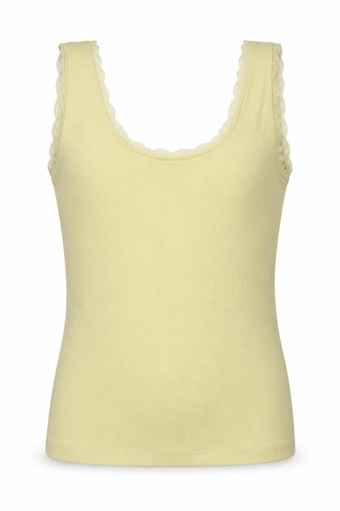 Front view of New Look girls’ yellow coir basic tank, size 10-11, years scoop neck pullover