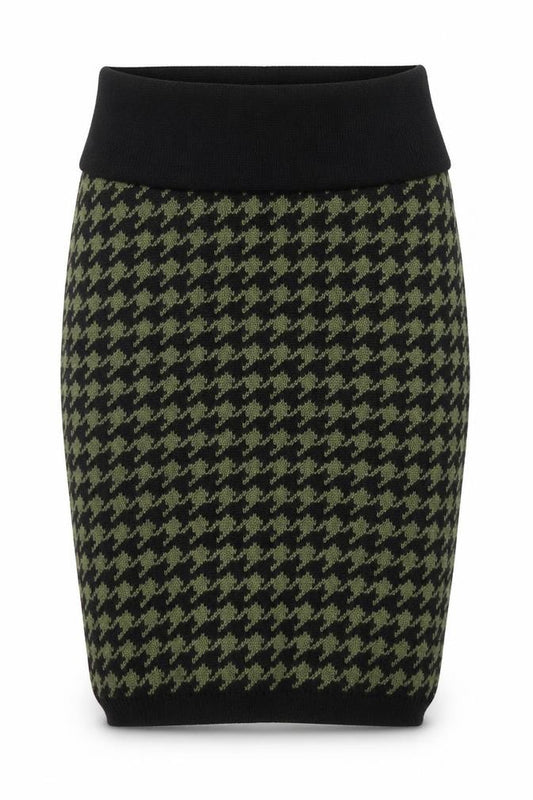 Front view of Takara women’s green houndstooth acrylic bandage skirt, size M