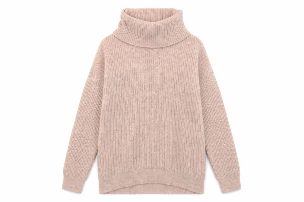 Front view of New Look women’s pink acrylic pullover sweatshirt, size S, pullover