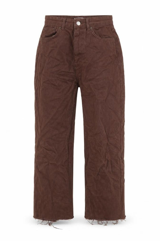 Front view of Pull&Bear women’s brown cropped jeans, size UK 8, 25-inch leg regular