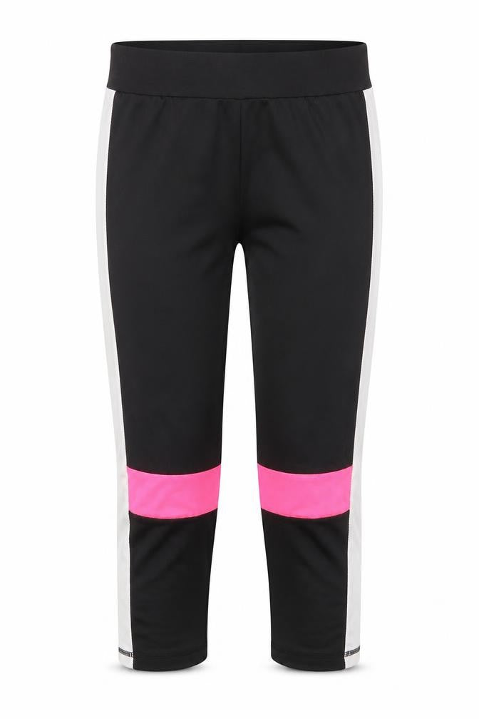 Front view of Primark girls’ black polyester capri trousers, size 10, years regular