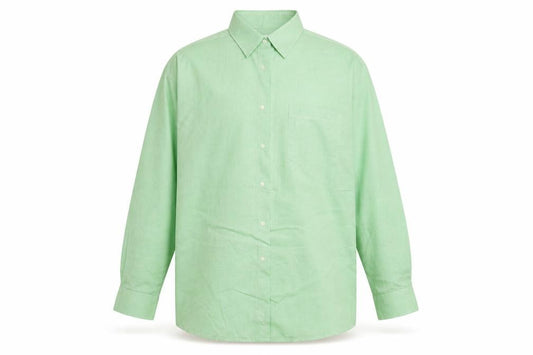 Front view of Piscador men’s green polyester button-up, size 16, collared button