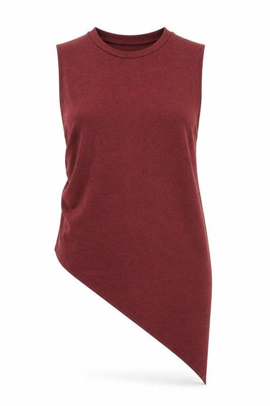 Front view of QED London women’s red polyester basic t-shirt, size UK 12, round neck