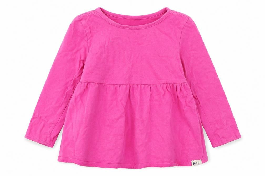 Front view of Gap girls’ pink cotton basic t-shirt, size 2, years crew neck pullover