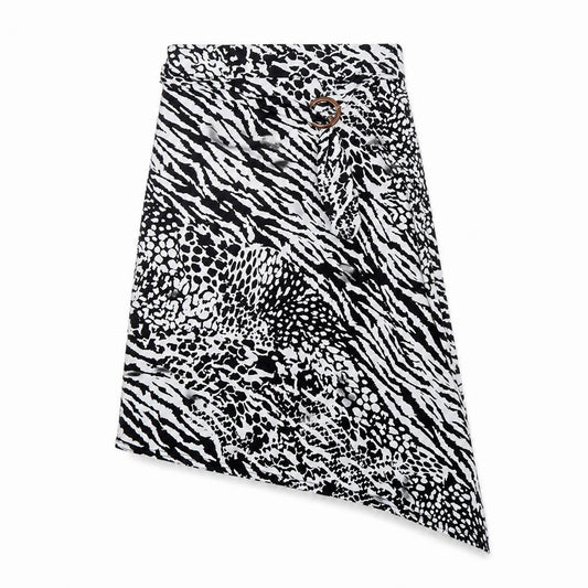 Front view of Boohoo women’s multicoloured animal print polyester a-line skirt, size UK 12