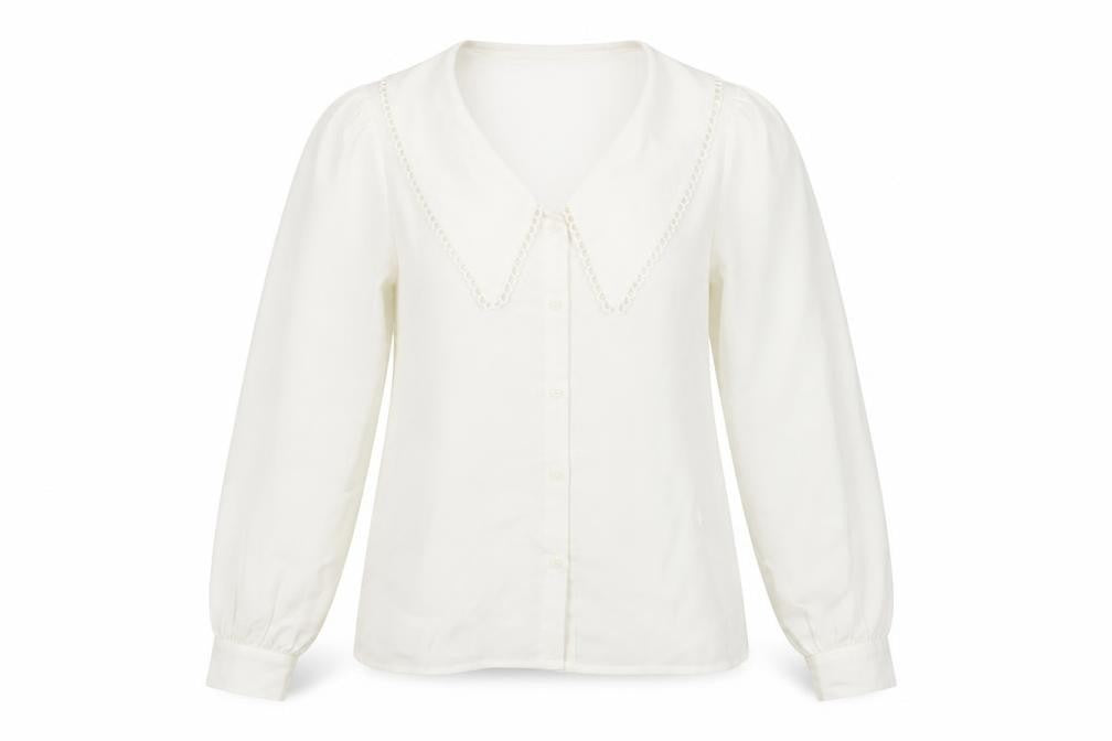 Front view of Pieces women’s white polyester basic button-up, size S, collared