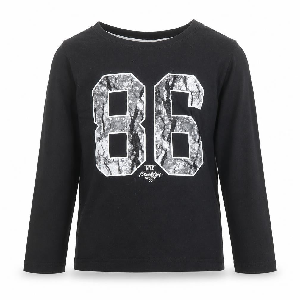 Front view of Primark boys’ black 100% cotton pullover t-shirt, size 7-8, years round neck pullover