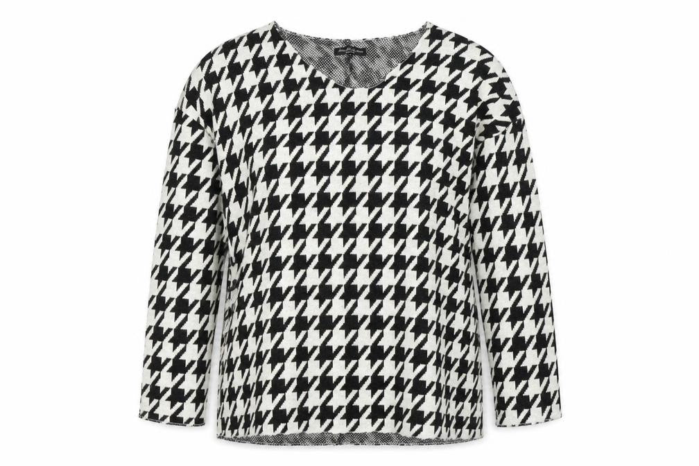 Front view of New Collection women’s white houndstooth acrylic basic blouse, size M, round neck