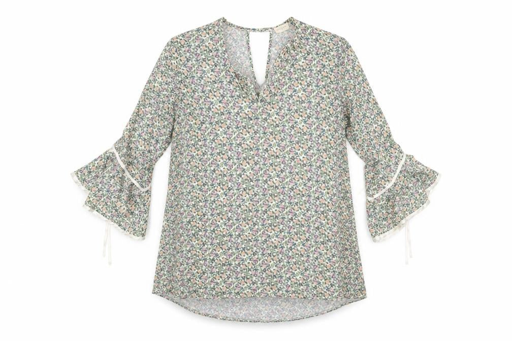 Front view of Holly & Joey women’s multicoloured floral polyester basic blouse, size M, v-neck
