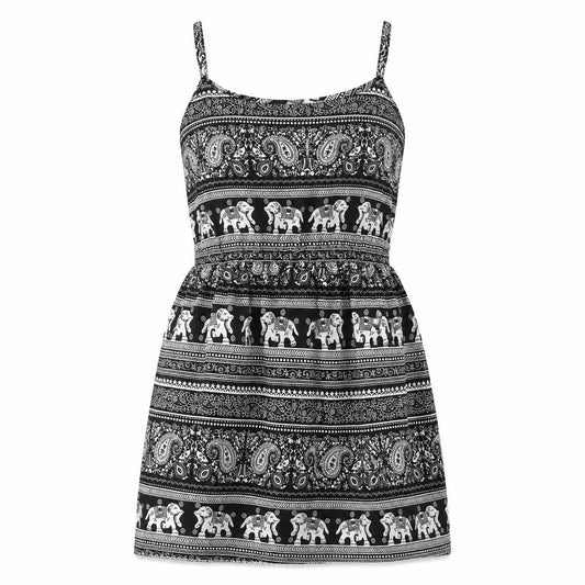 Front view of Boohoo women’s black geometric polyester shift, size UK 8, round neck