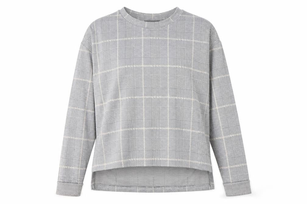 Front view of Primark women’s multicoloured plaid polyester pullover sweatshirt, size UK 10