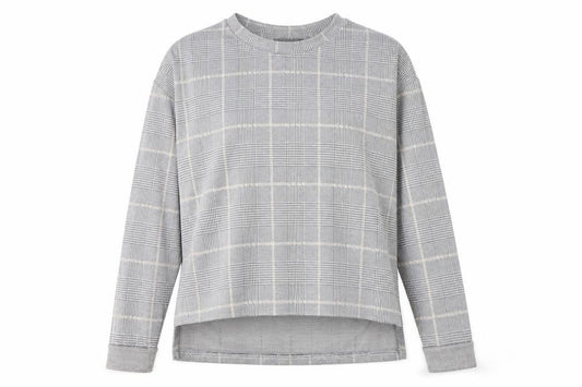Front view of Primark women’s multicoloured plaid polyester pullover sweatshirt, size UK 10