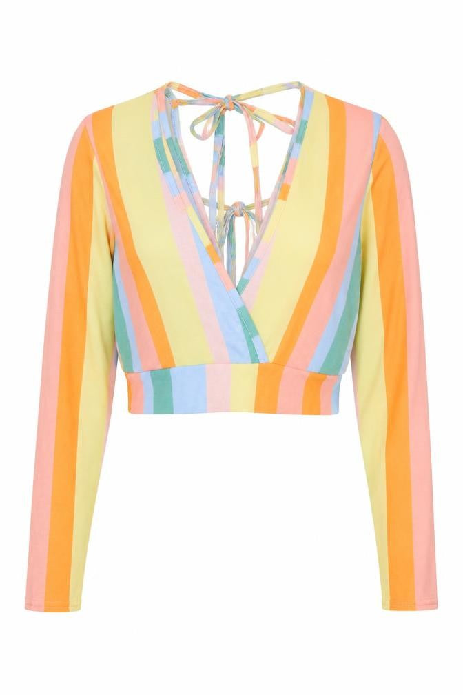 Front view of Boohoo women’s multicoloured striped polyester basic t-shirt, size UK 12, v-neck