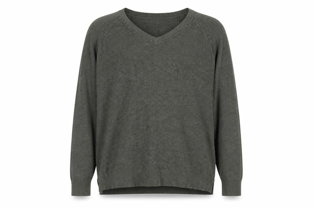 Front view of Gap men’s green v-neck acrylic jumper, size XL