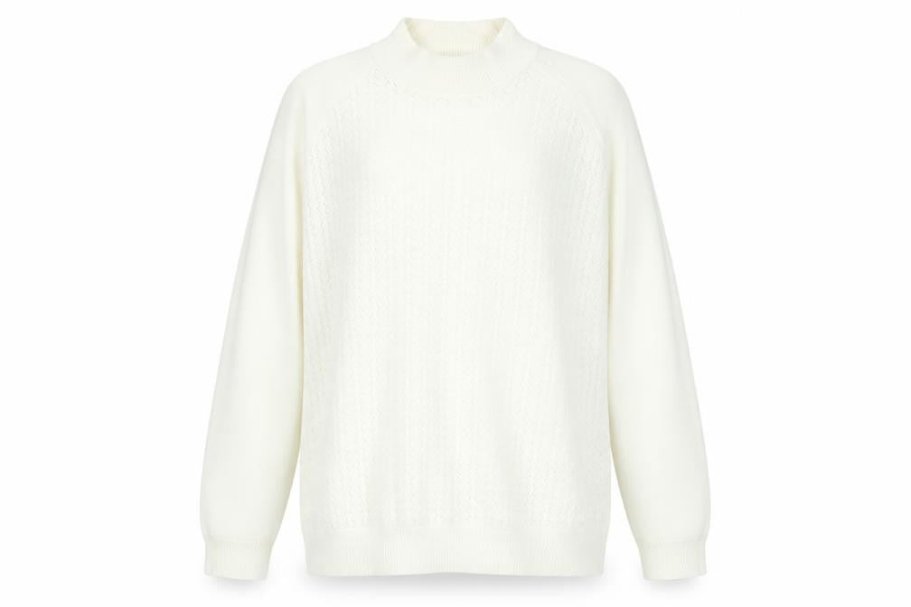 Front view of Preworn women’s white round neck acrylic jumper, size L