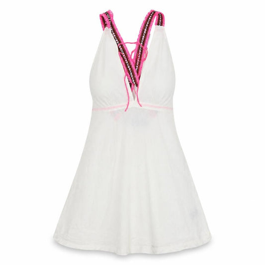 Front view of ASOS women’s white argyle/diamond cotton basic tank, size UK 6, v-neck