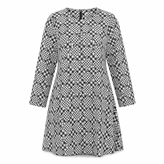Front view of New Look women’s white geometric polyester a-line, size UK 12, round neck