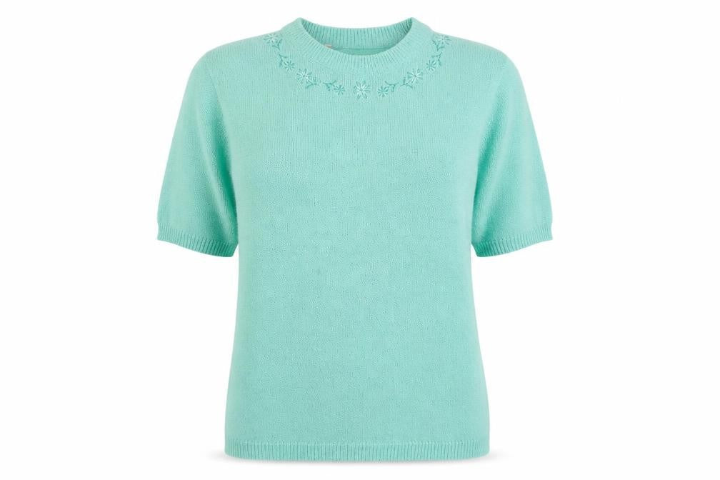 Front view of Preworn women’s green round neck acrylic jumper, size M