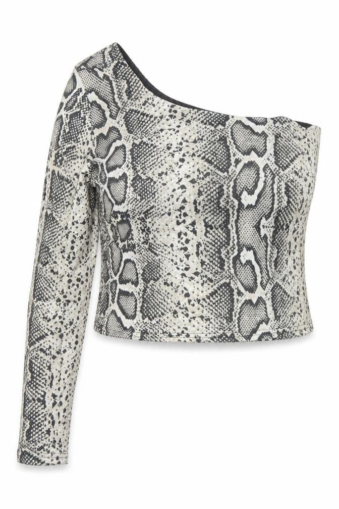 Front view of New Look women’s beige animal print polyester basic t-shirt, size UK 14, one shoulder