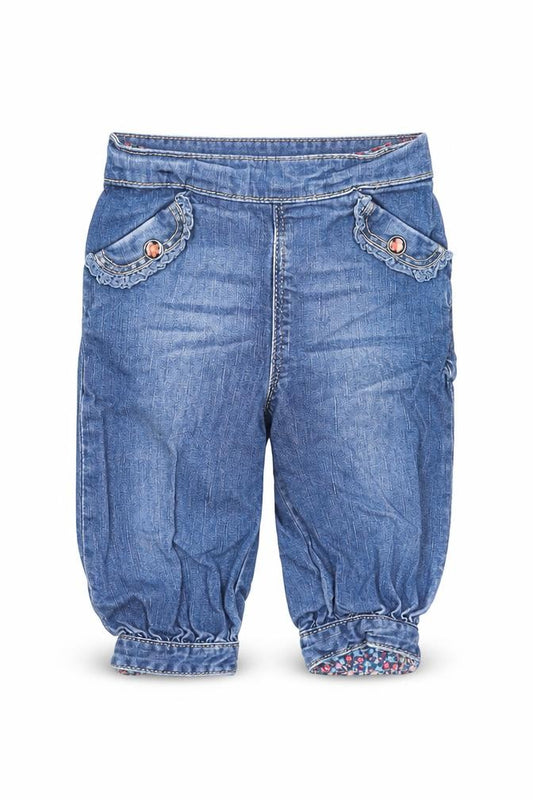 Front view of H&M girls’ blue cotton capri jeans, size 3-6, months pullover