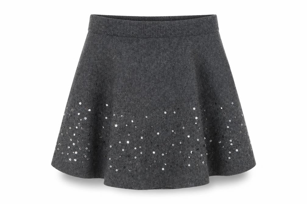 Front view of Primark girls’ grey polyester skater skirt, size 5-6, years regular pull on