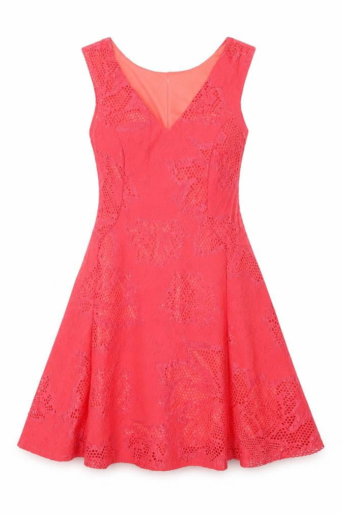 Front view of mulata women’s pink floral polyester fit & flare, size L, v-neck pullover
