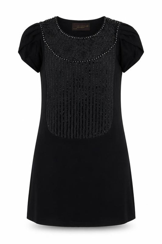 Front view of Zara women’s black cotton shift, size M, round neck pullover