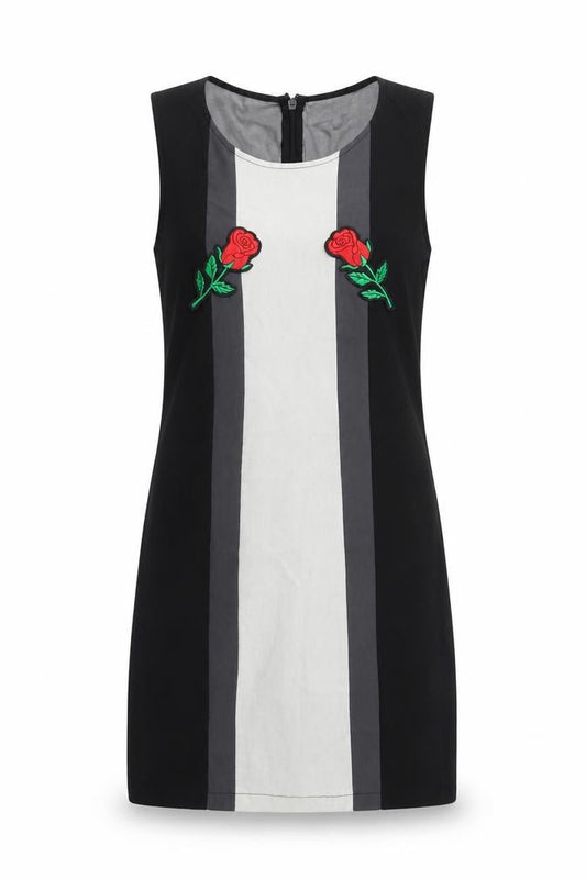 Front view of Parisian Signature women’s black cotton bodycon, size M, round neck zip