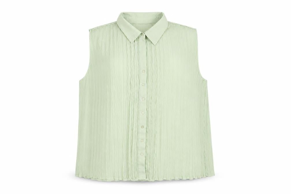 Front view of Bonmarché women’s green polyester basic button-up, size L, collared - textured